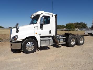 Main image Freightliner Cascadia 125